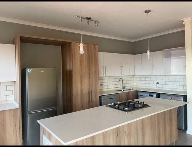 2 BEDROOM PROPERTY TO RENT IN GOLDEN FIELDS ESTATE